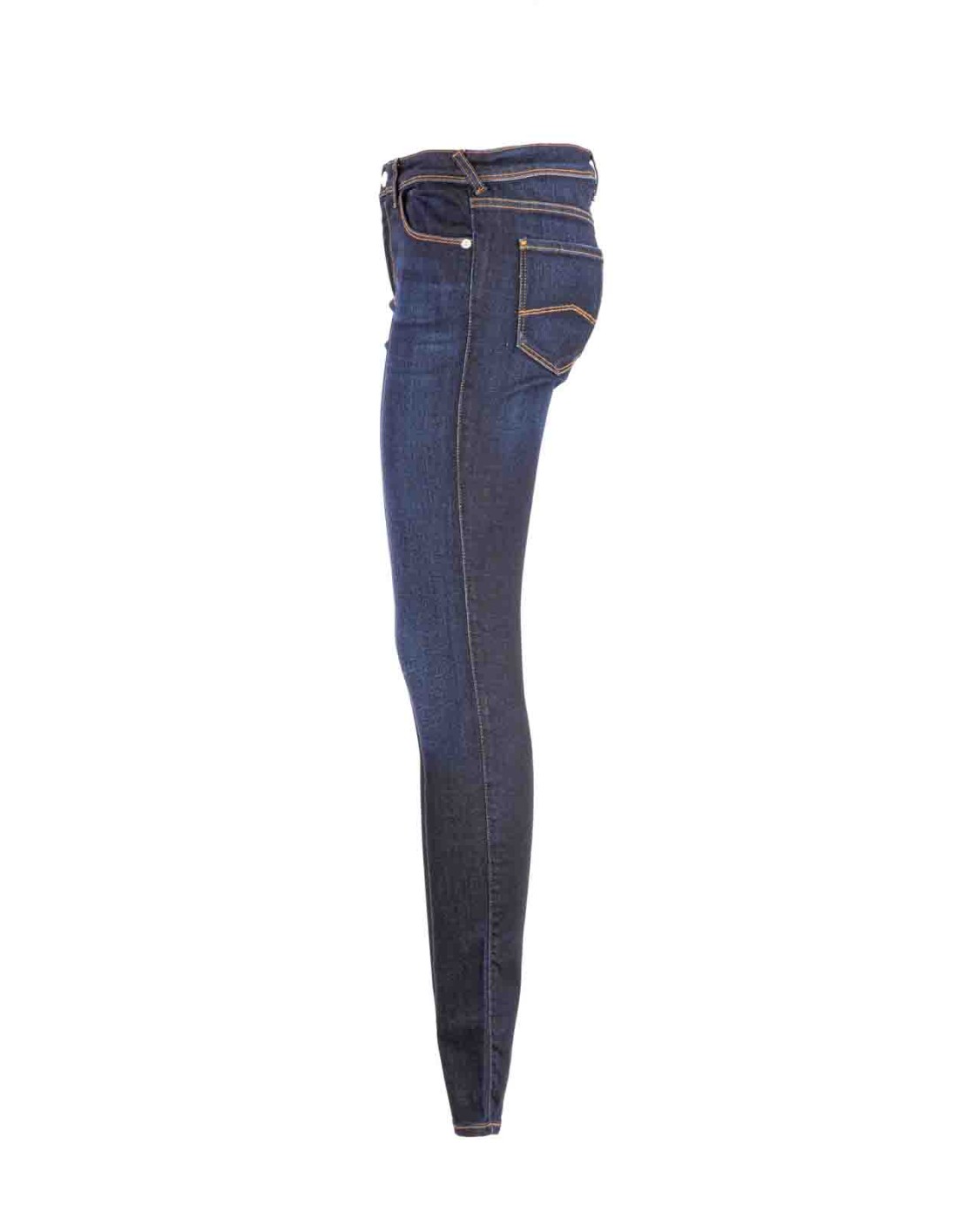 shop EMPORIO ARMANI Saldi Jeans: Emporio Armani jeans J18 skinny leg in denim viscosa.
Composizione 43% Viscosa 33% Cotone 17% Lyocell 5% Poliestere 2% Elastan.
Denim.
Effetto delave.
Brand logo.
Tinta unita.
Lavaggio scuro.
Vita normale.
Cinque tasche.
Zip.
Fabbricato in Tunisia.. 8N2J28 2DL3Z-0941 number 534470